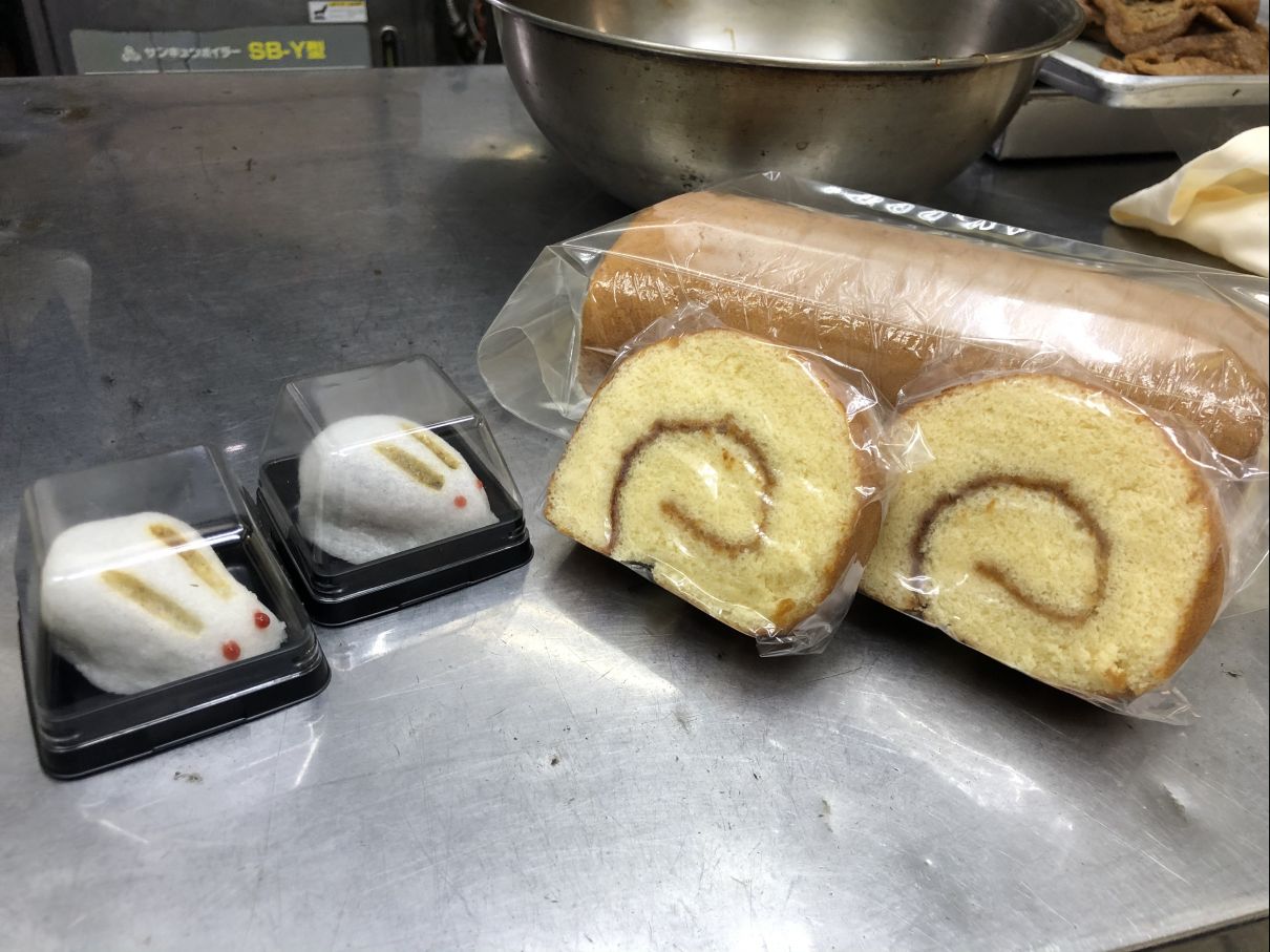 栗うさぎにロールカステラ 